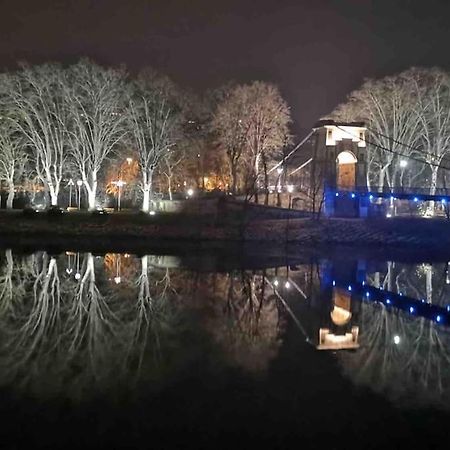 Studio Face A L'Ile Barbe Caluire-et-Cuire Zewnętrze zdjęcie